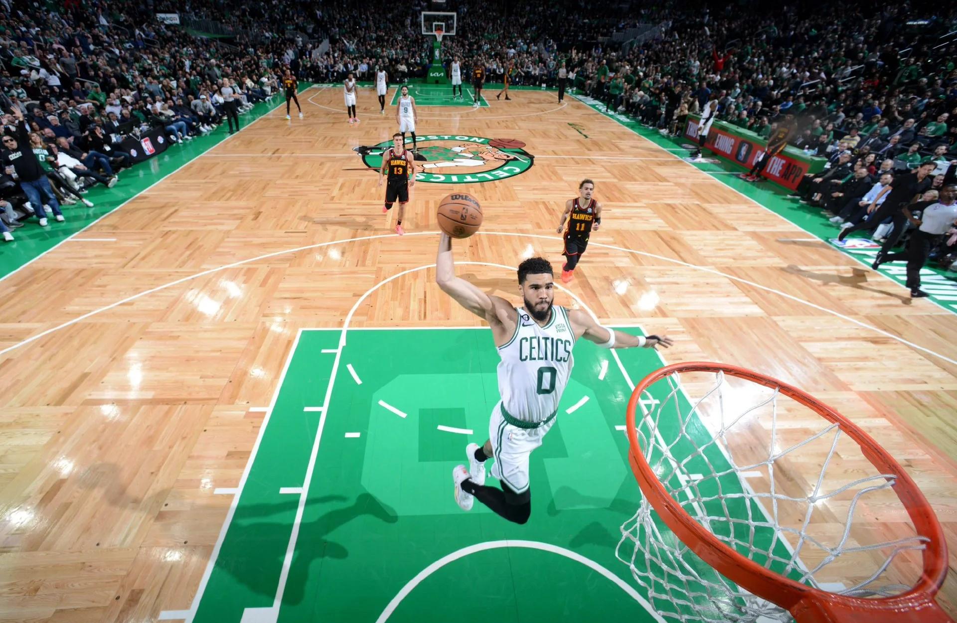 开云体育入口-塔图姆重要时刻刷新纪录，TES带队取胜！气势如虹延续(塔图姆伤病情况)