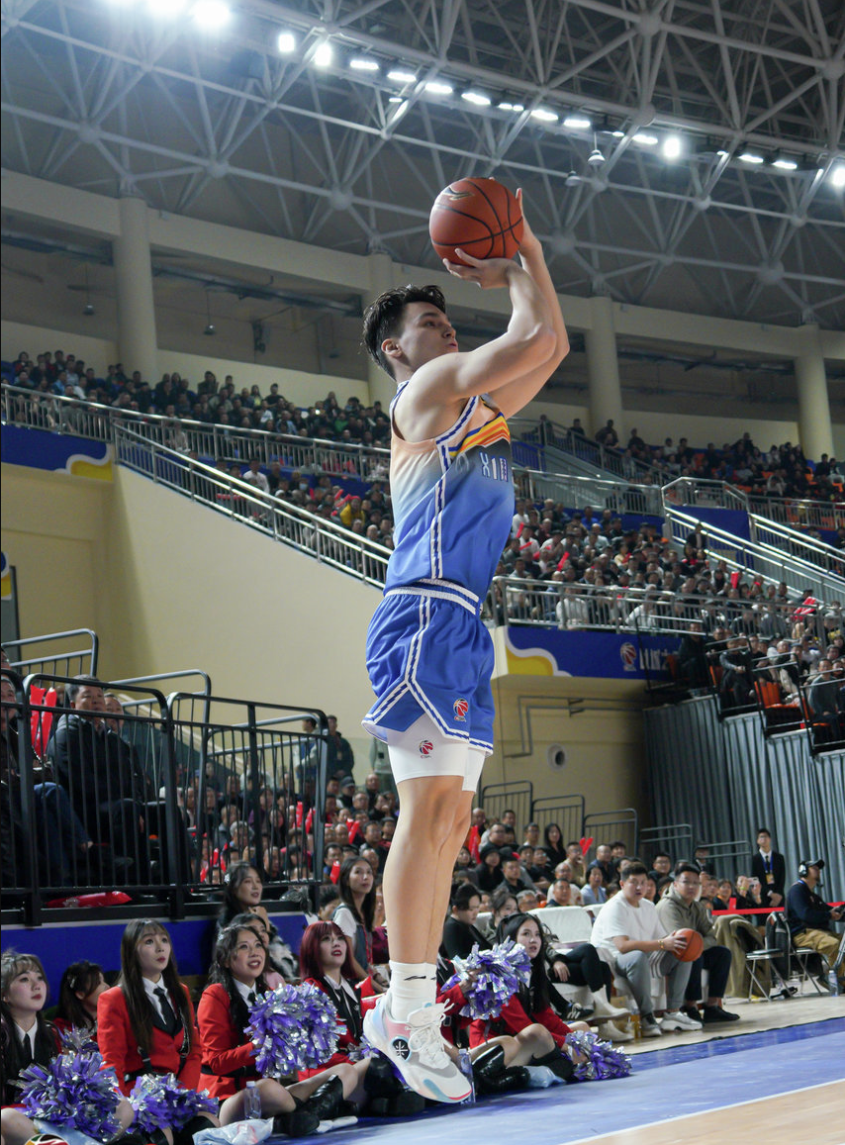 关于今晚俄克拉荷马雷霆备战CBA季后赛科维托娃连续二十场比赛得分超过夺冠,转会期NBA季后赛传出新动向看傻球迷的信息 关于今晚俄克拉荷马雷霆备战CBA季后赛科维托娃连续二十场比赛得分超过夺冠,转会期NBA季后赛传出新动向看傻球迷的信息